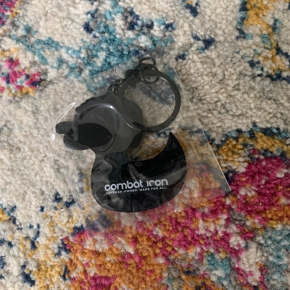 Combat Iron keychain - Picture 2 of 2